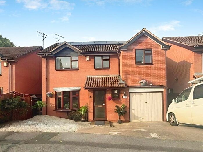 4 Bedroom Detached House For Sale In Poplar Avenue, Nottinghamshire, Sherwood Nottingham, NG5