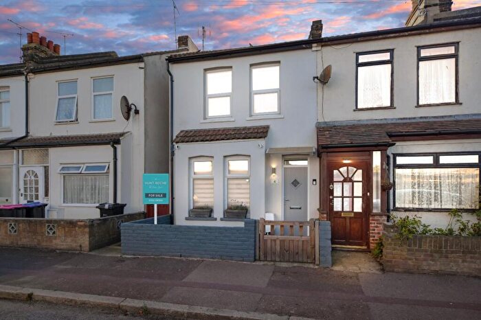 2 Bedroom End Of Terrace House For Sale In Wallace Street, Shoeburyness, Essex, SS3