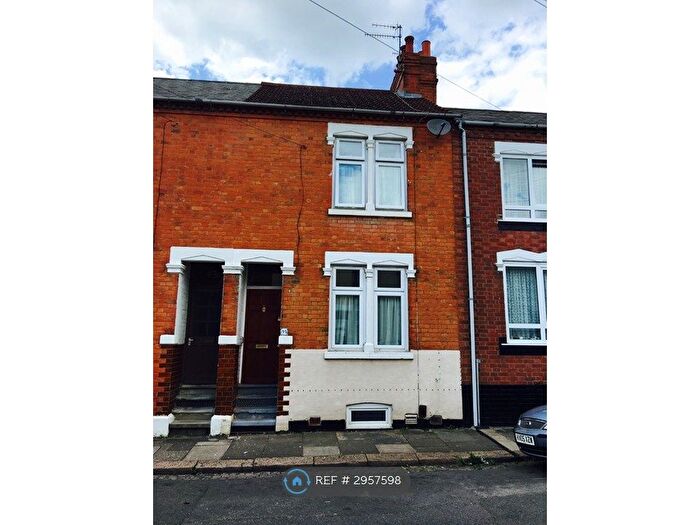 3 Bedroom Terraced House To Rent In Stanhope Road, Northampton, NN2