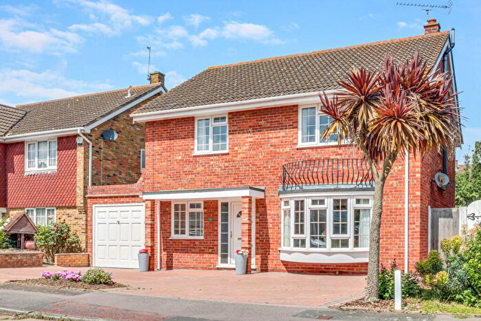 4 Bedroom Detached House For Sale In Lodwick, Shoeburyness, SS3