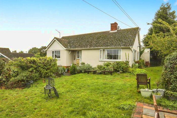 3 Bedroom Detached Bungalow For Sale In Summer Lane, Bromeswell, Woodbridge, IP12