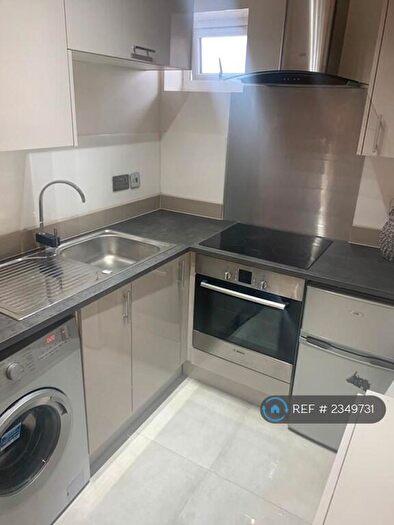Studio To Rent In Hamilton Avenue, Ilford, IG6