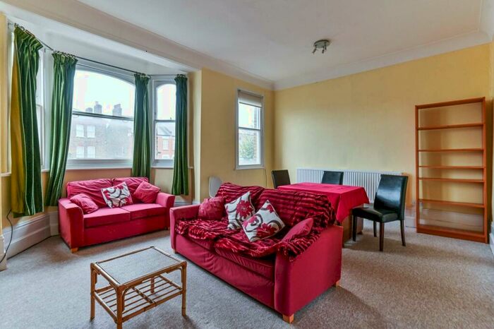 3 Bedroom Flat To Rent In Rosendale Road, London, , West Dulwich, London, SE21