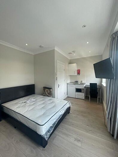 1 Bedroom Studio To Rent In Cantley Gardens, Ilford, IG2