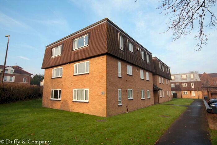 2 Bedroom Flat To Rent In Gleneagles Court, Iona Way, Haywards Heath, RH16