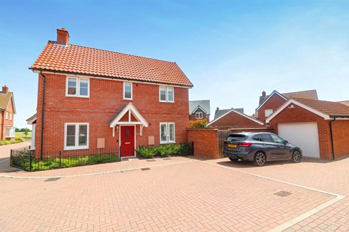 3 Bedroom Detached House For Sale In Orchard Way, Boreham, Chelmsford, CM3