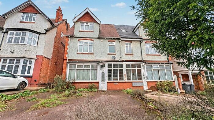 5 Bedroom Semi-Detached House For Sale In College Road, Moseley, B13