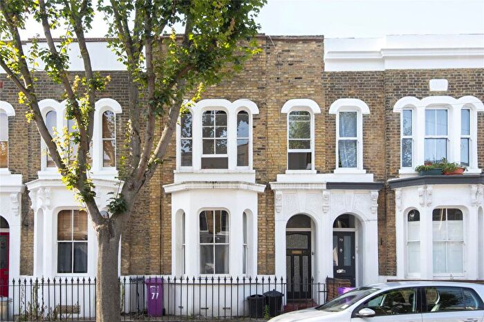 2 Bedroom Flat To Rent In Antill Road, Bow, London, E3