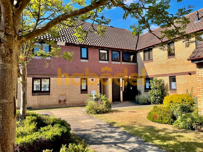 2 Bedroom Flat To Rent In The Paddocks, Martlesham Heath, Ipswich, IP5