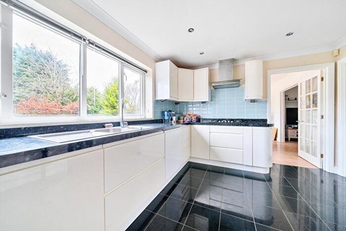 5 Bedroom Detached House For Sale In Harvest Way, Hawkinge, CT18