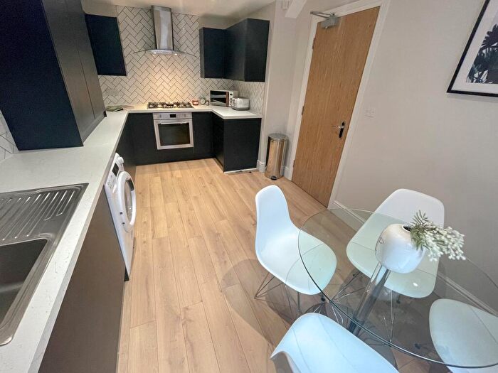 4 Bedroom House To Rent In Markden Mews, Liverpool, L8