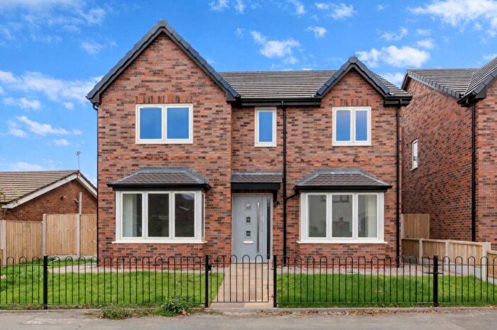 5 Bedroom Detached House For Sale In Linnards Lane, Wincham, CW9