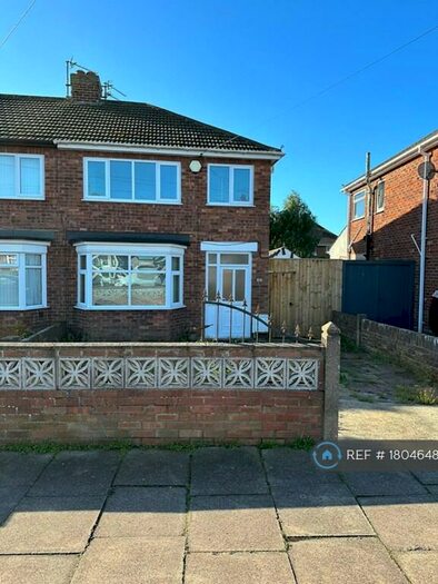 3 Bedroom End Of Terrace House To Rent In Penshurst Road, Cleethorpes, DN35