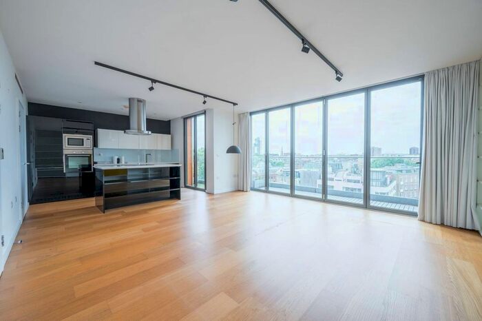 2 Bedroom Flat To Rent In Keppel Row, Southwark, London, SE1