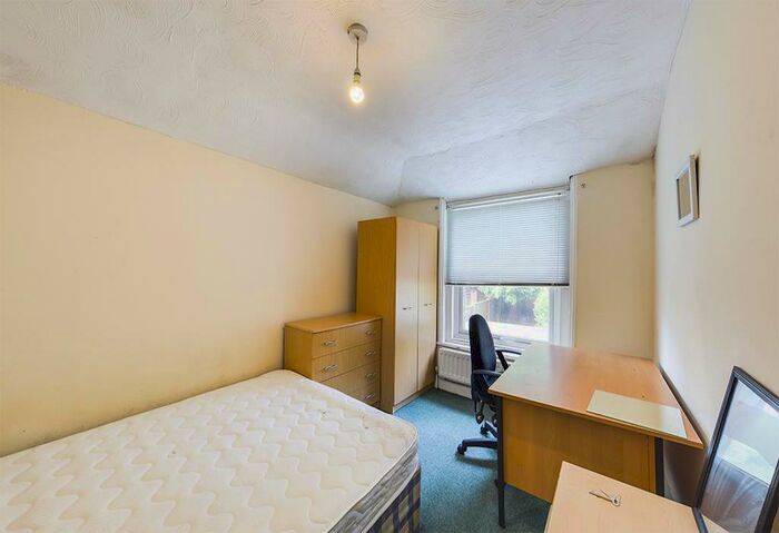 4 Bedroom Terraced House To Rent In Northcote Road, Southampton, SO17