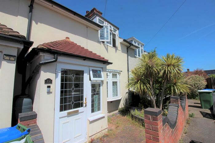 3 Bedroom Terraced House To Rent In East Holme, Erith, Kent, DA8