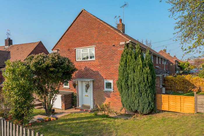 2 Bedroom Maisonette To Rent In Garbett Road, Winchester, SO23