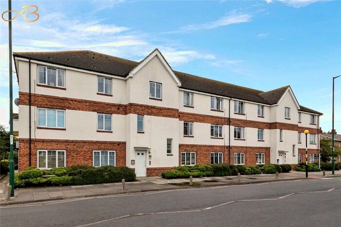 2 Bedroom Flat To Rent In Zetland House Broadway West, Redcar, North Yorkshire, TS10
