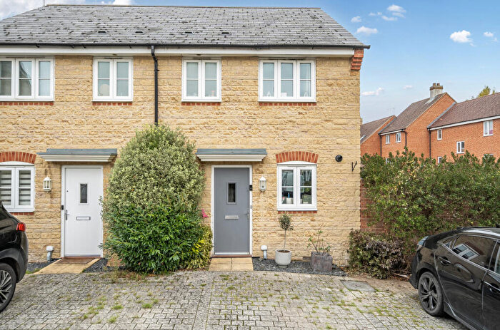 2 Bedroom Semi-Detached House For Sale In Palmer Road, Faringdon, Oxfordshire, SN7