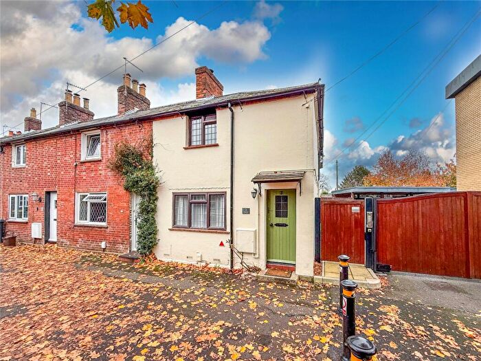 2 Bedroom End Of Terrace House For Sale In Scotts Hill Lane, Christchurch, Dorset, BH23