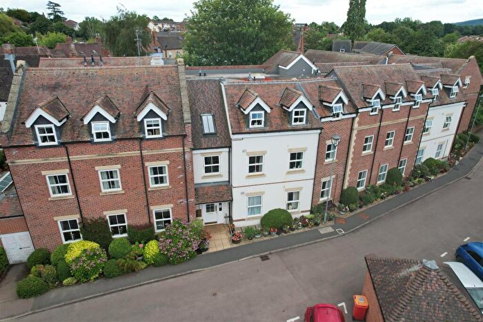 1 Bedroom Apartment For Sale In Stokes Mews, Newent, GL18
