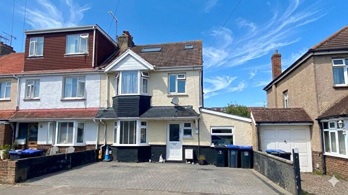 5 Bedroom End Of Terrace House For Sale In Orchard Avenue, Lancing, West Sussex, BN15