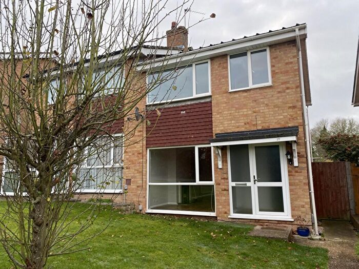 3 Bedroom End Of Terrace House To Rent In Roan Walk, Royston, SG8