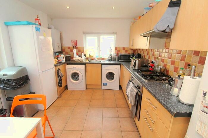 5 Bedroom Property To Rent In Africa Gardens, Heath, Cardiff, CF14