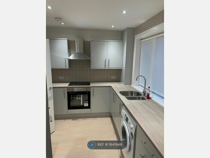 3 Bedroom Terraced House To Rent In Skene Street, Bonnybridge, FK4