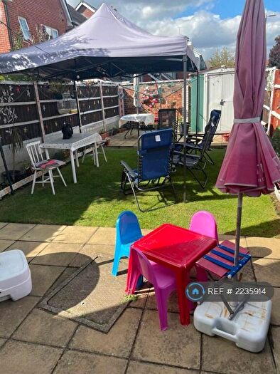 2 Bedroom End Of Terrace House To Rent In Goodwin Road, Slough, SL2