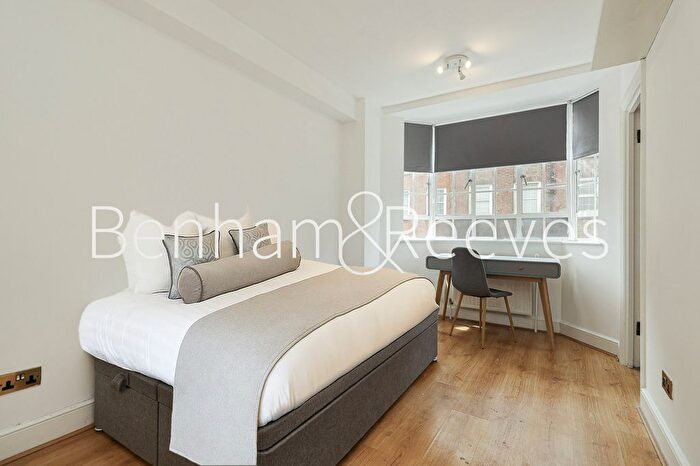 Studio To Rent In Chelsea Cloisters, Sloane Avenue, Chelsea, SW3