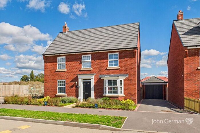 4 Bedroom Detached House For Sale In Marley Way, Drakelow, DE15