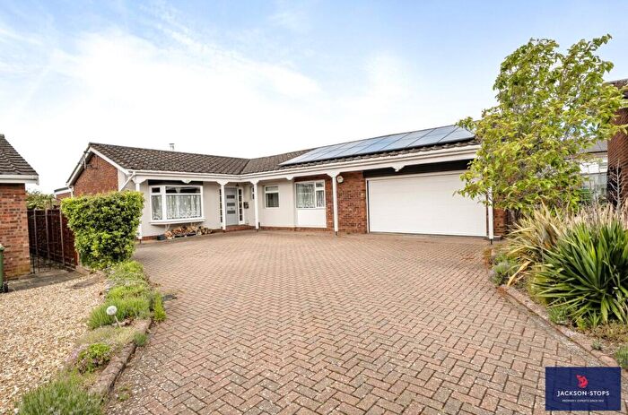 4 Bedroom Bungalow To Rent In Brownshill, Maulden, Bedford, Bedfordshire, MK45