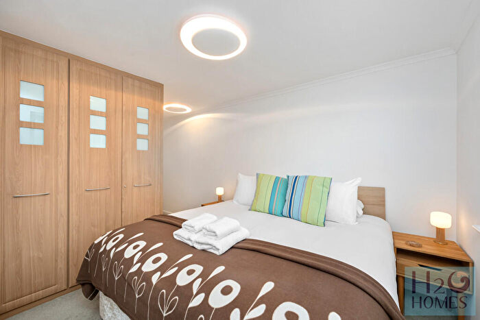 2 Bedroom Apartment To Rent In Neptune Court, BN2