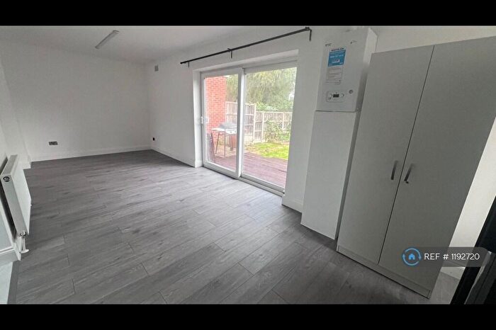5 Bedroom Semi-Detached House To Rent In Bell Close, Pinner, HA5