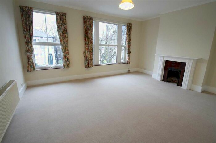 1 Bedroom Flat To Rent In Boscombe Road, London, W12