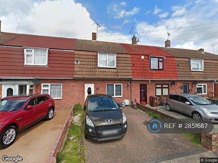 2 Bedroom Terraced House To Rent In St James Close, Rochester, ME3
