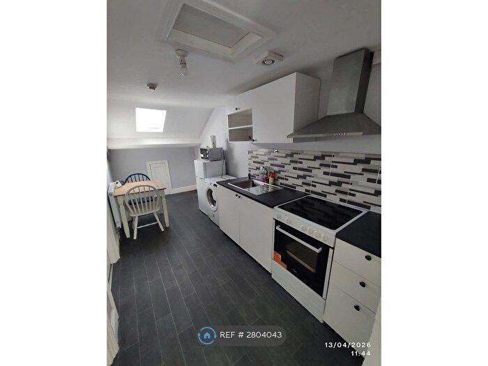 1 Bedroom Terraced House To Rent In Argyle Square, Sunderland, SR2