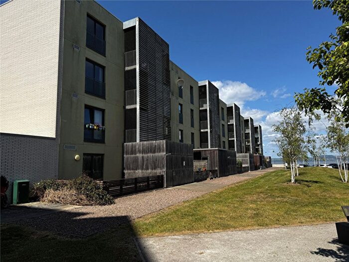 2 Bedroom Flat To Rent In / Saltire Street, Edinburgh, EH5