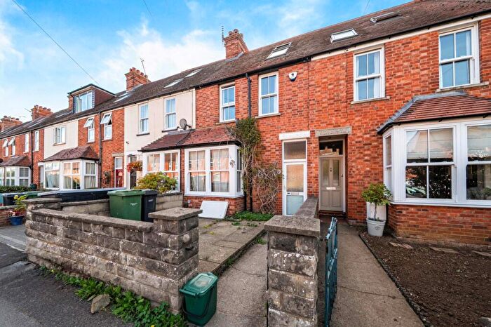 3 Bedroom Terraced House For Sale In Swinburne Road, Abingdon, OX14