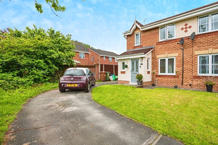 4 Bedroom Semi-Detached House For Sale In Telford Drive, St. Helens, Merseyside, WA9