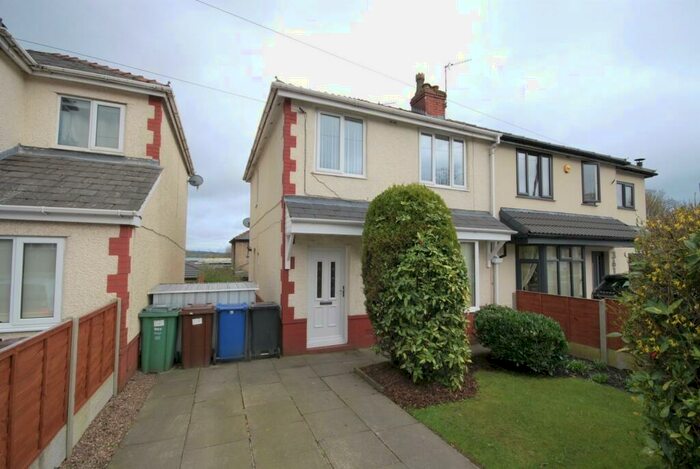 3 Bedroom Semi-Detached House To Rent In Bolton Road West, Ramsbottom, BL0