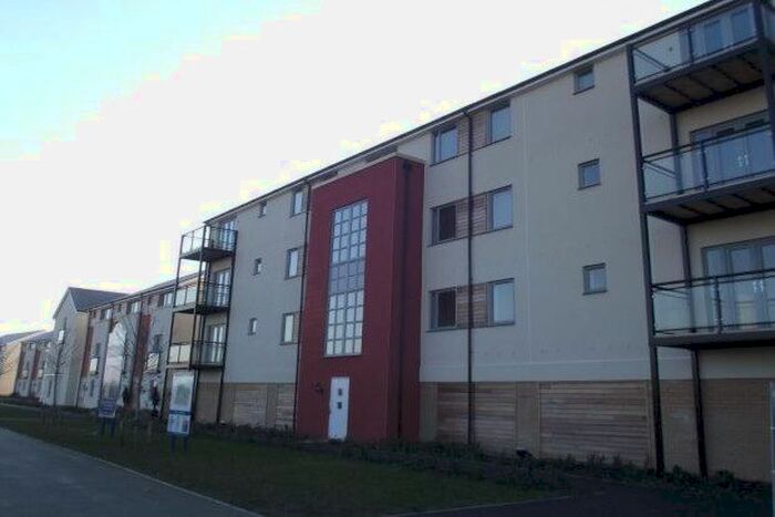2 Bedroom Flat To Rent In Wren Gardens, Bristol, BS20