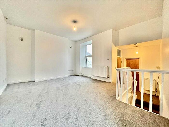 2 Bedroom Apartment To Rent In St Levan Road, Plymouth, PL2