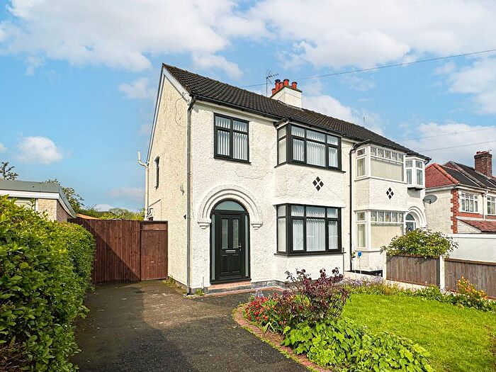 3 Bedroom Semi-Detached House For Sale In Coombe Road, Wirral, CH61