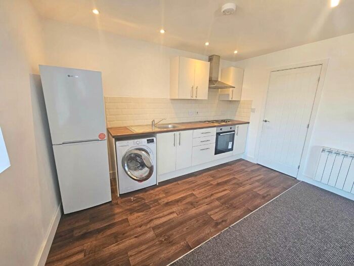 1 Bedroom Apartment To Rent In Courier House, King Cross Street, Halifax, West Yorkshire, HX1