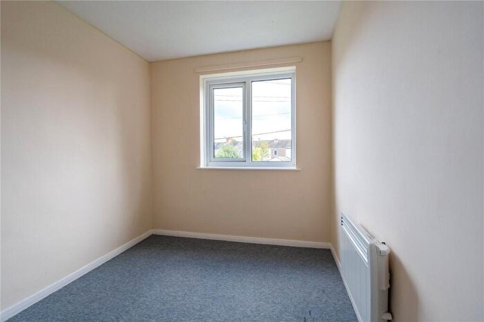 2 Bedroom Apartment To Rent In Thorgam Court, Grimsby, Lincolnshire, DN31