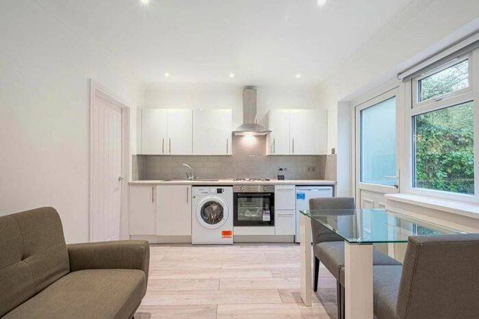 Studio To Rent In Aberdare Gardens, South Hampstead, London, NW6