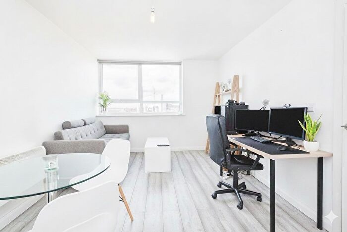 1 Bedroom Flat For Sale In Skerton Road, Old Trafford, M16