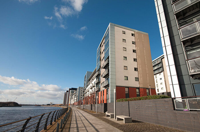 2 Bedroom Flat To Rent In , Glasgow Harbour Terraces, Glasgow, G11